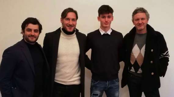 Cristian Biagetti insieme al procuratore Francesco Totti
