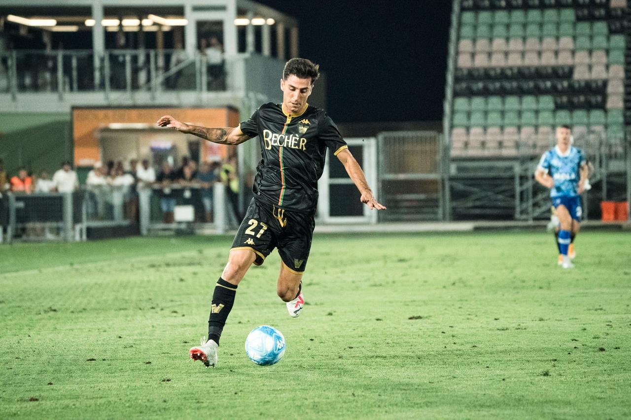 🤯 Il Verona DOMINA, il Catanzaro SEGNA: Candela salva (momentaneamente) Gorgone!