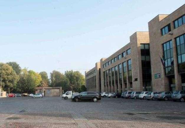 Piazza Cambiaghi, l'allarme di chi vive e lavora a Monza: ecco che cosa viene denunciato