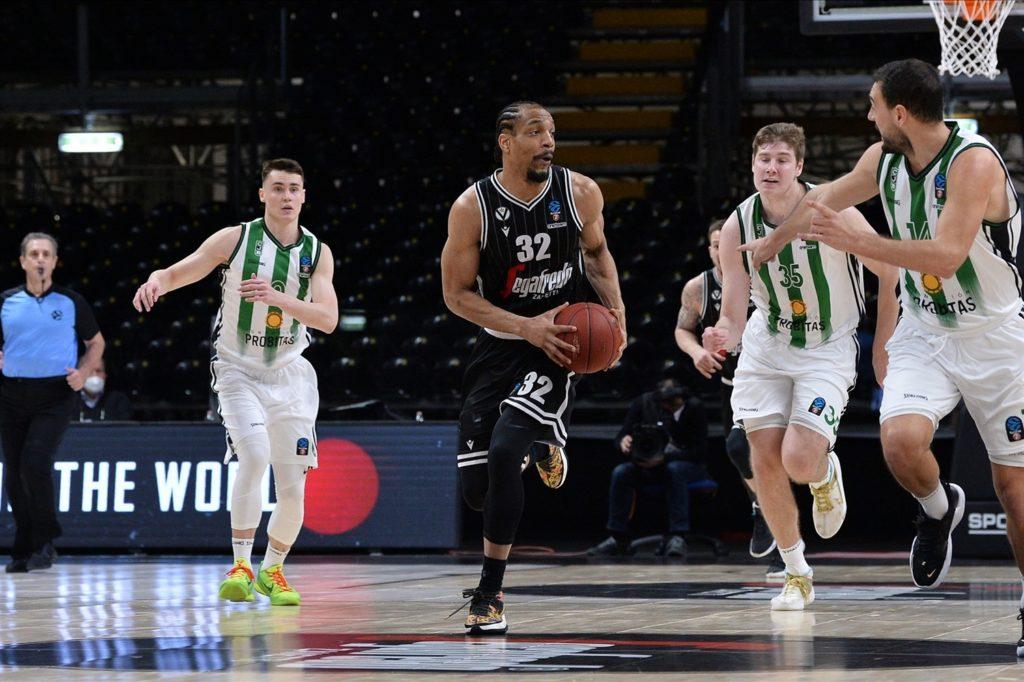 Virtus, possibile ritorno di Vince Hunter per completare il roster